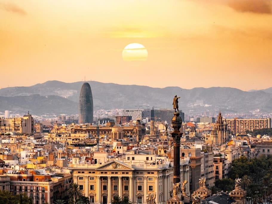 Ramblas! Dreaming Pent With Terrace 6pax Apartamento